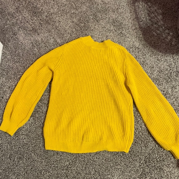 Old Navy Mustard yellow/ gold sweater kids large (10-12) - Picture 1 of 2